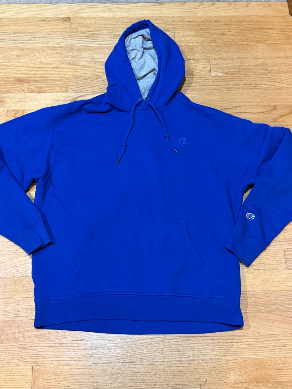 Champion Men’s Blue Pullover Hoodie with Gray Lined Hood
